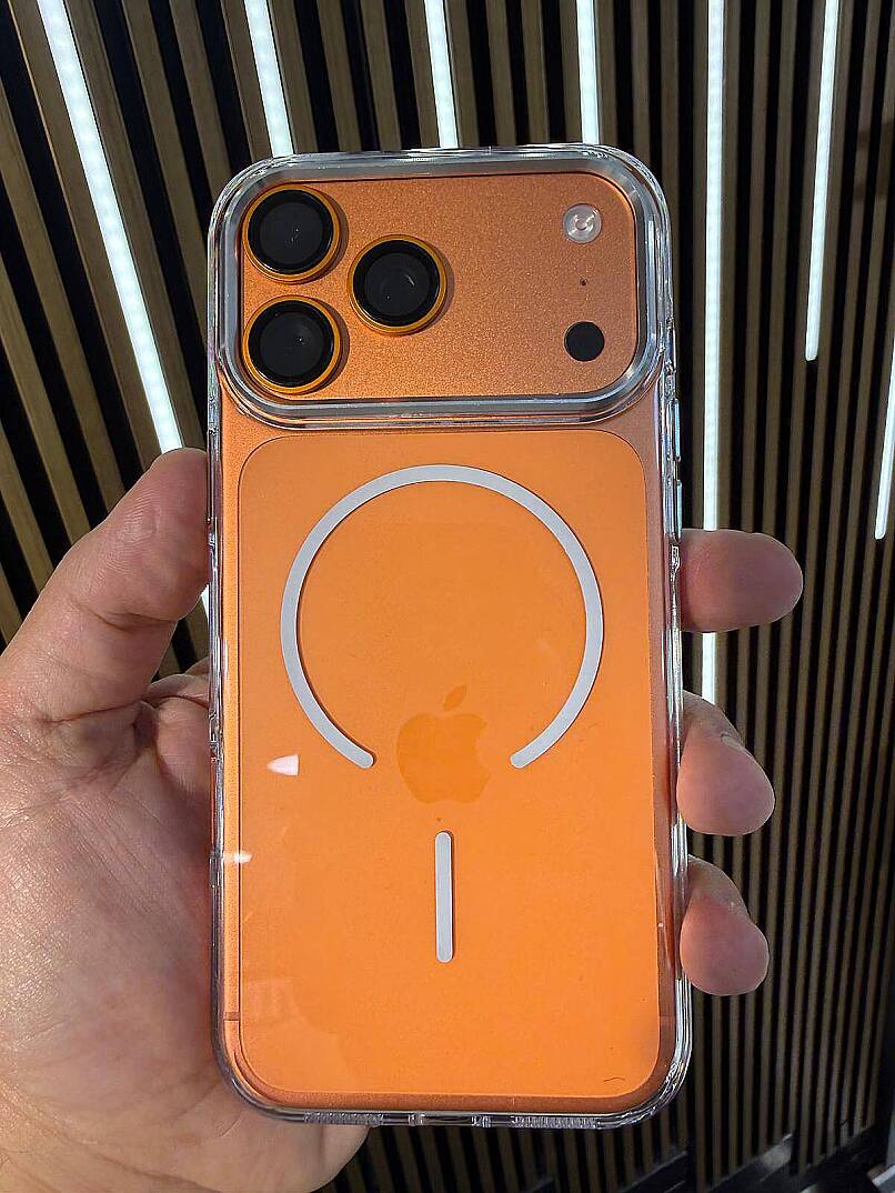 TRON CASE - 11